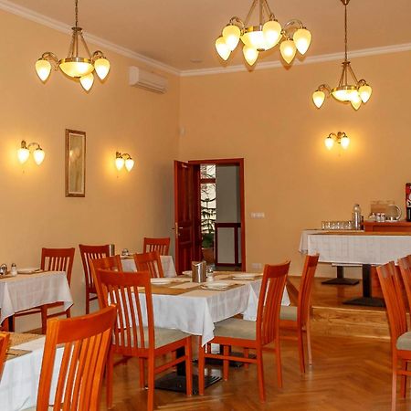 Mohács Pannon Hotel Bejelentkezes 20 Oraig, Check-In Until 20 O'Clock, Einchecken Bis 20 Uhr מראה חיצוני תמונה