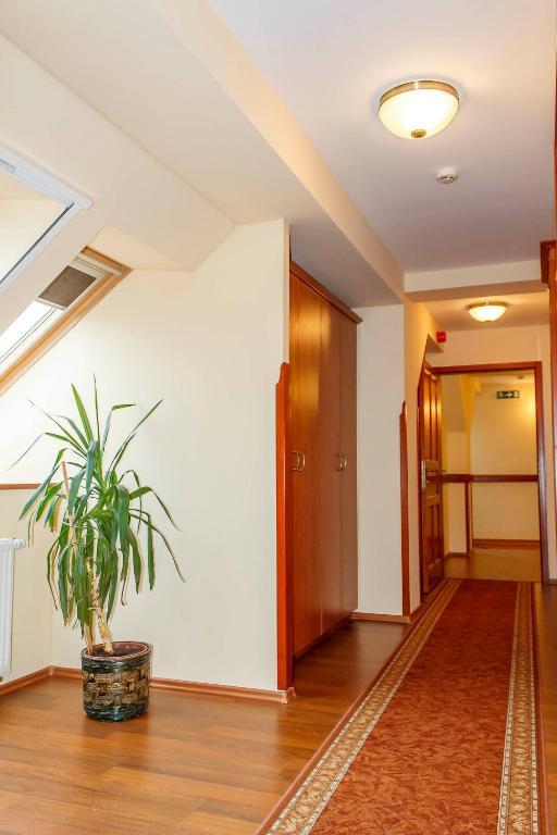 Mohács Pannon Hotel Bejelentkezes 20 Oraig, Check-In Until 20 O'Clock, Einchecken Bis 20 Uhr חדר תמונה