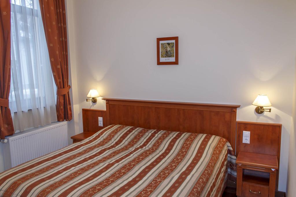 Mohács Pannon Hotel Bejelentkezes 20 Oraig, Check-In Until 20 O'Clock, Einchecken Bis 20 Uhr מראה חיצוני תמונה