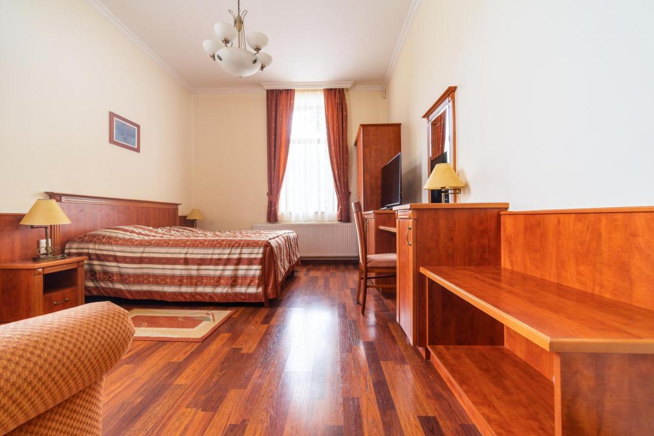 Mohács Pannon Hotel Bejelentkezes 20 Oraig, Check-In Until 20 O'Clock, Einchecken Bis 20 Uhr מראה חיצוני תמונה