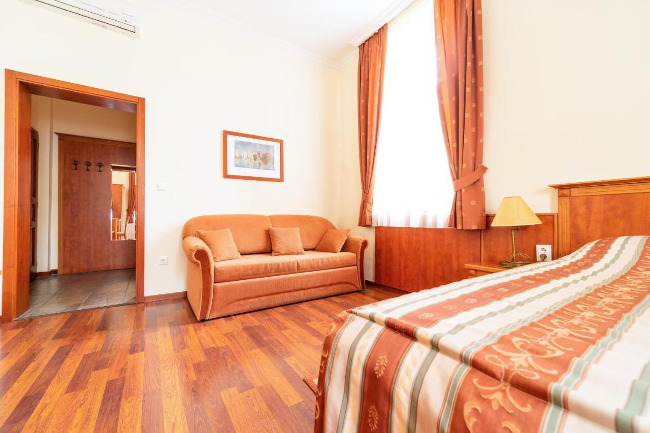 Mohács Pannon Hotel Bejelentkezes 20 Oraig, Check-In Until 20 O'Clock, Einchecken Bis 20 Uhr מראה חיצוני תמונה