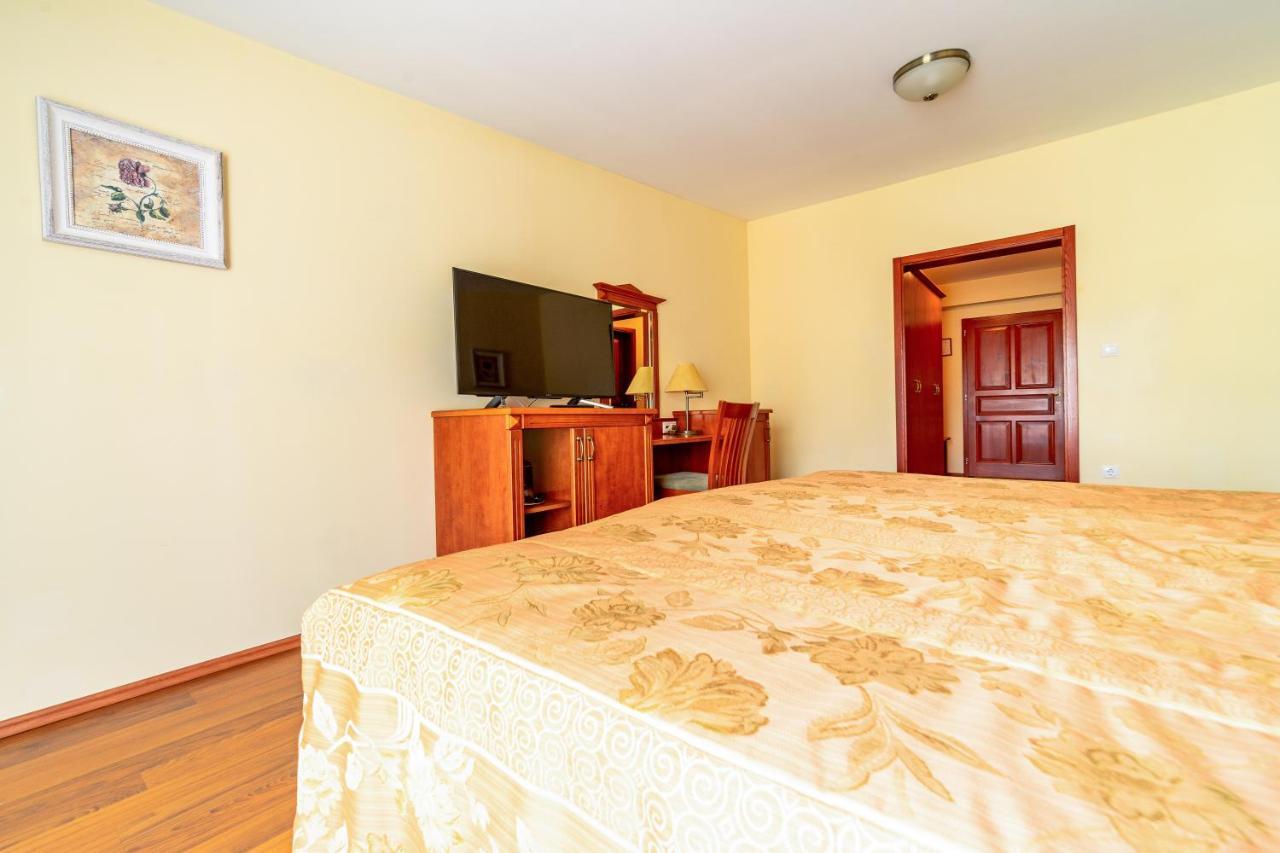 Mohács Pannon Hotel Bejelentkezes 20 Oraig, Check-In Until 20 O'Clock, Einchecken Bis 20 Uhr מראה חיצוני תמונה