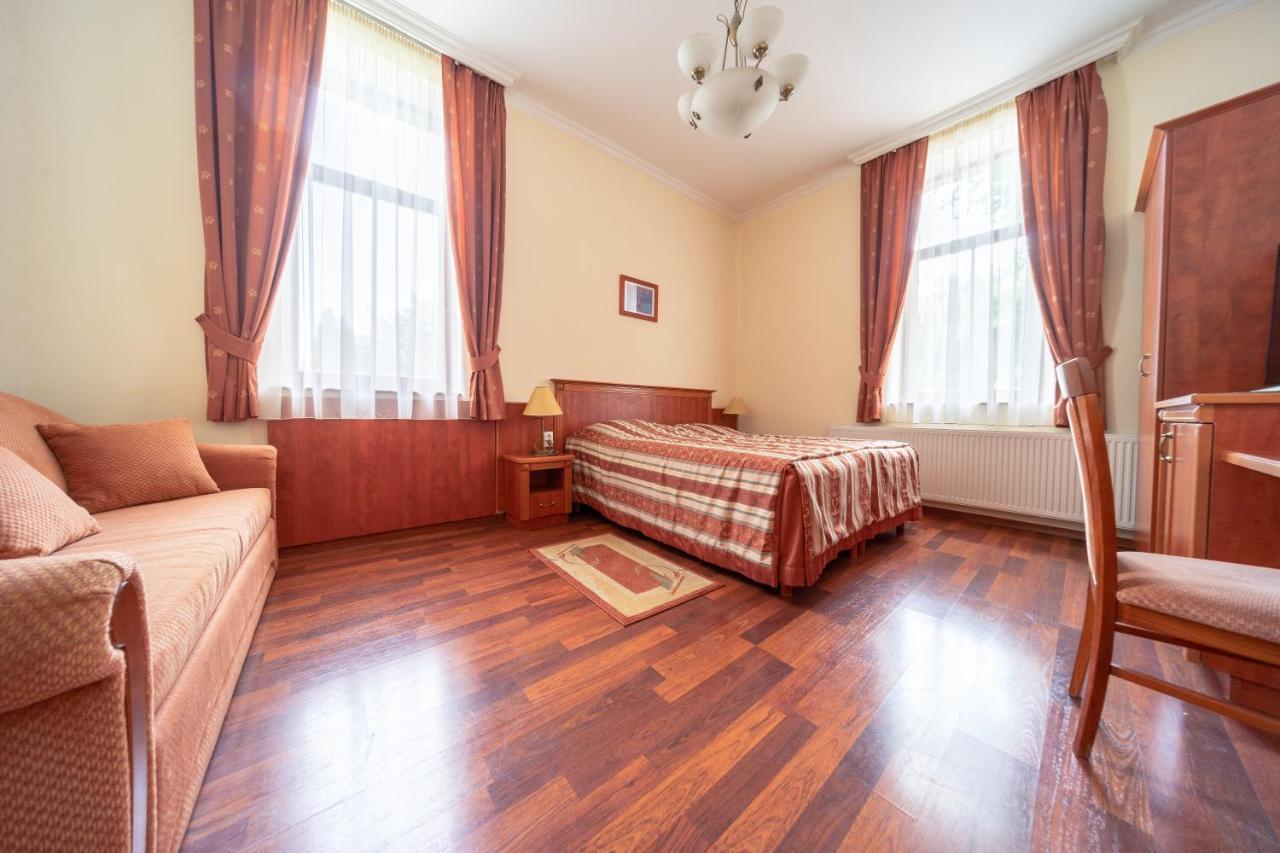 Mohács Pannon Hotel Bejelentkezes 20 Oraig, Check-In Until 20 O'Clock, Einchecken Bis 20 Uhr מראה חיצוני תמונה