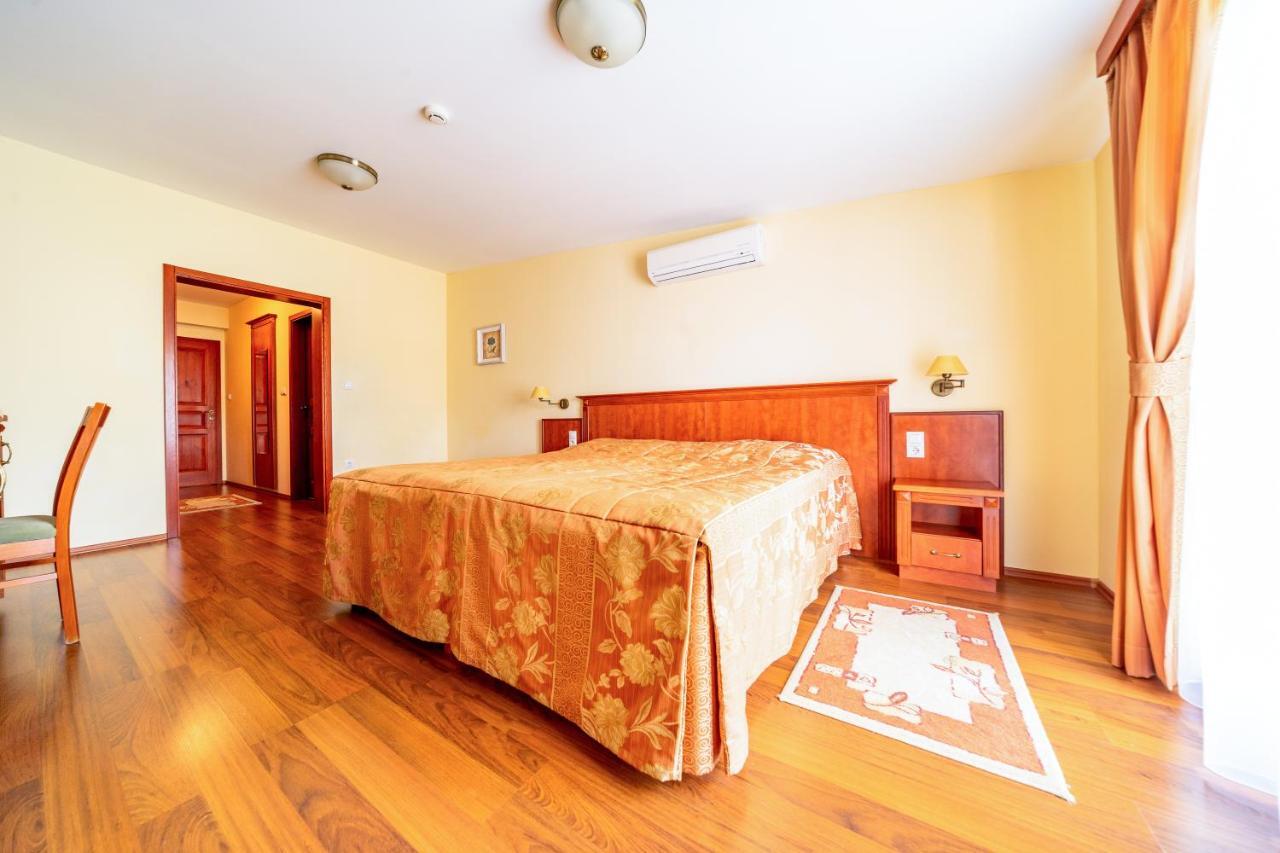 Mohács Pannon Hotel Bejelentkezes 20 Oraig, Check-In Until 20 O'Clock, Einchecken Bis 20 Uhr מראה חיצוני תמונה